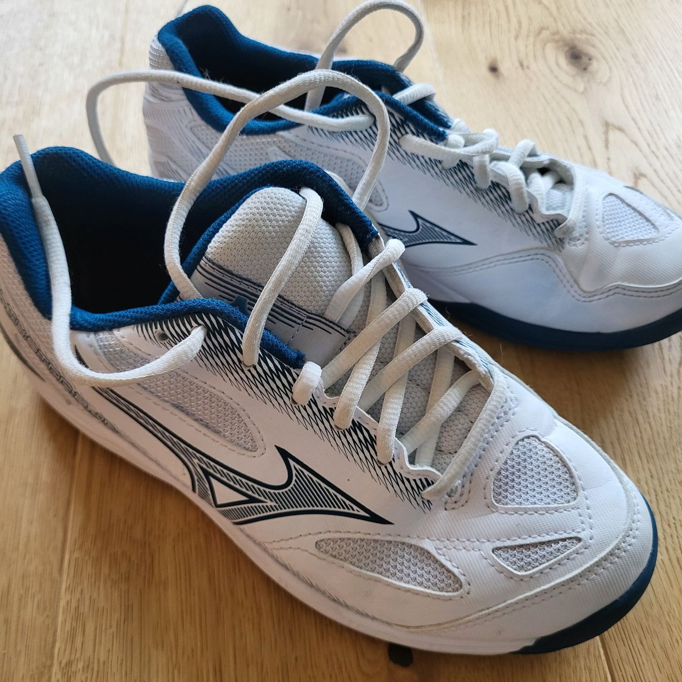 Mizuno Scarpe per ragazzi: Mizuno Hallenschuh – Usato da huttwil venduto da Fasnacht5 1
