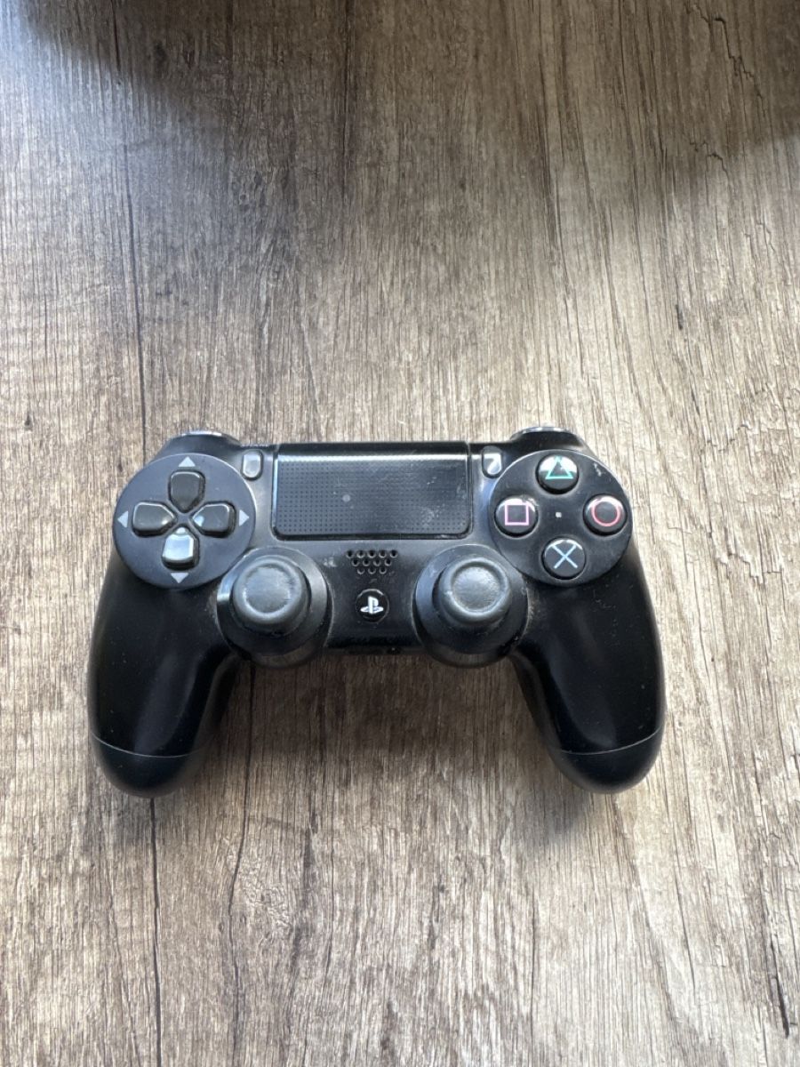Controller: Playstation 4 Dualshock Controller - Black - Used, Working – Usato da Uerkheim venduto da dam_x96b 1