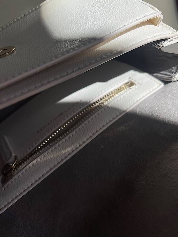 Tommy Hilfiger Borse da donna: TOMMY HILFIGER BORSA A TRACOLLA – Usato da Mendrisio venduto da ele_fsn8 2