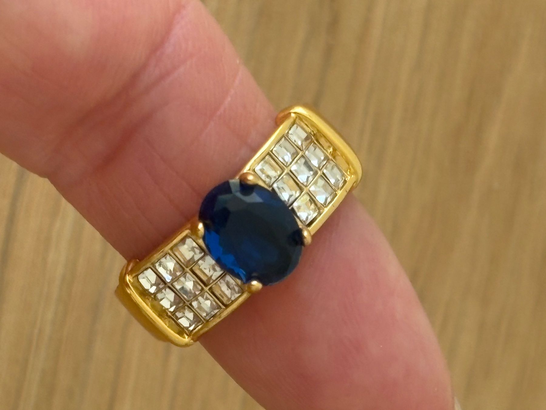 Anelli: Luxus Elegante Gr.19/9 Ring Farbe:  Gold/ blau – Nuovo (secondo la descrizione) da Biel-Bienne venduto da Roserosse13 2