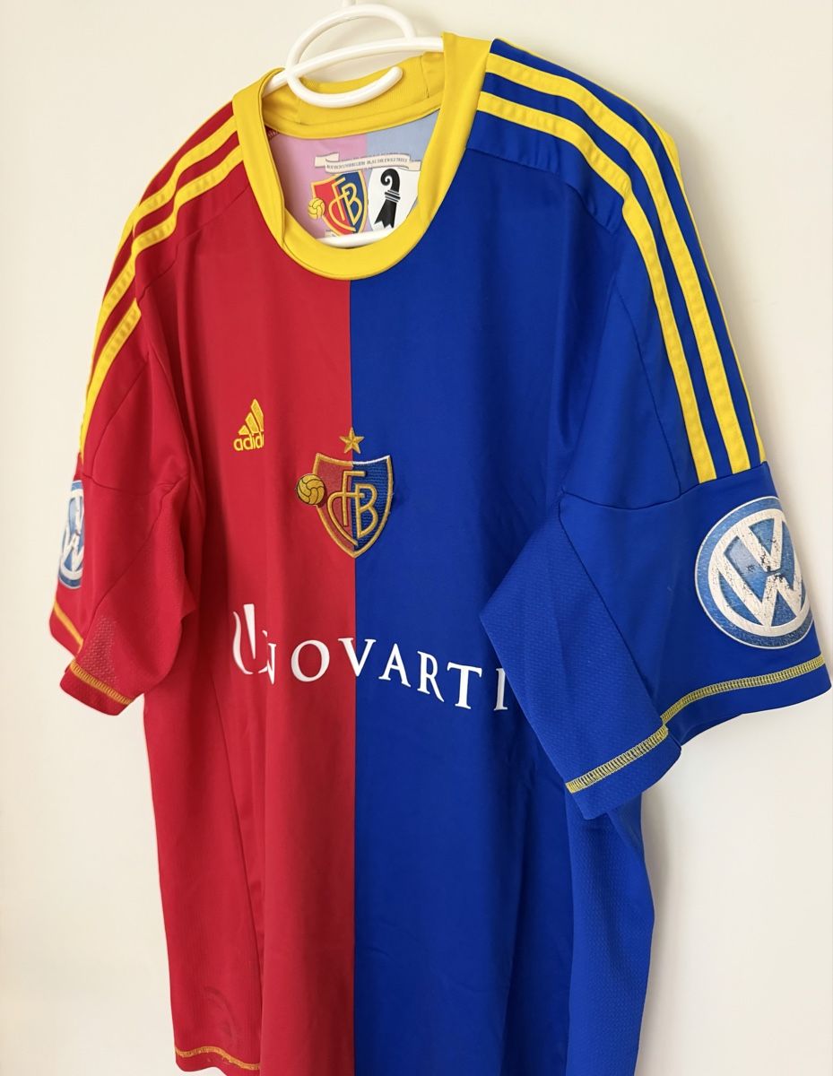 Adidas Canottiere & Pantaloni: Fc Basel Adidas Trikot 2012-13 Heim – Usato da Füllinsdorf venduto da hae_gt9l 2