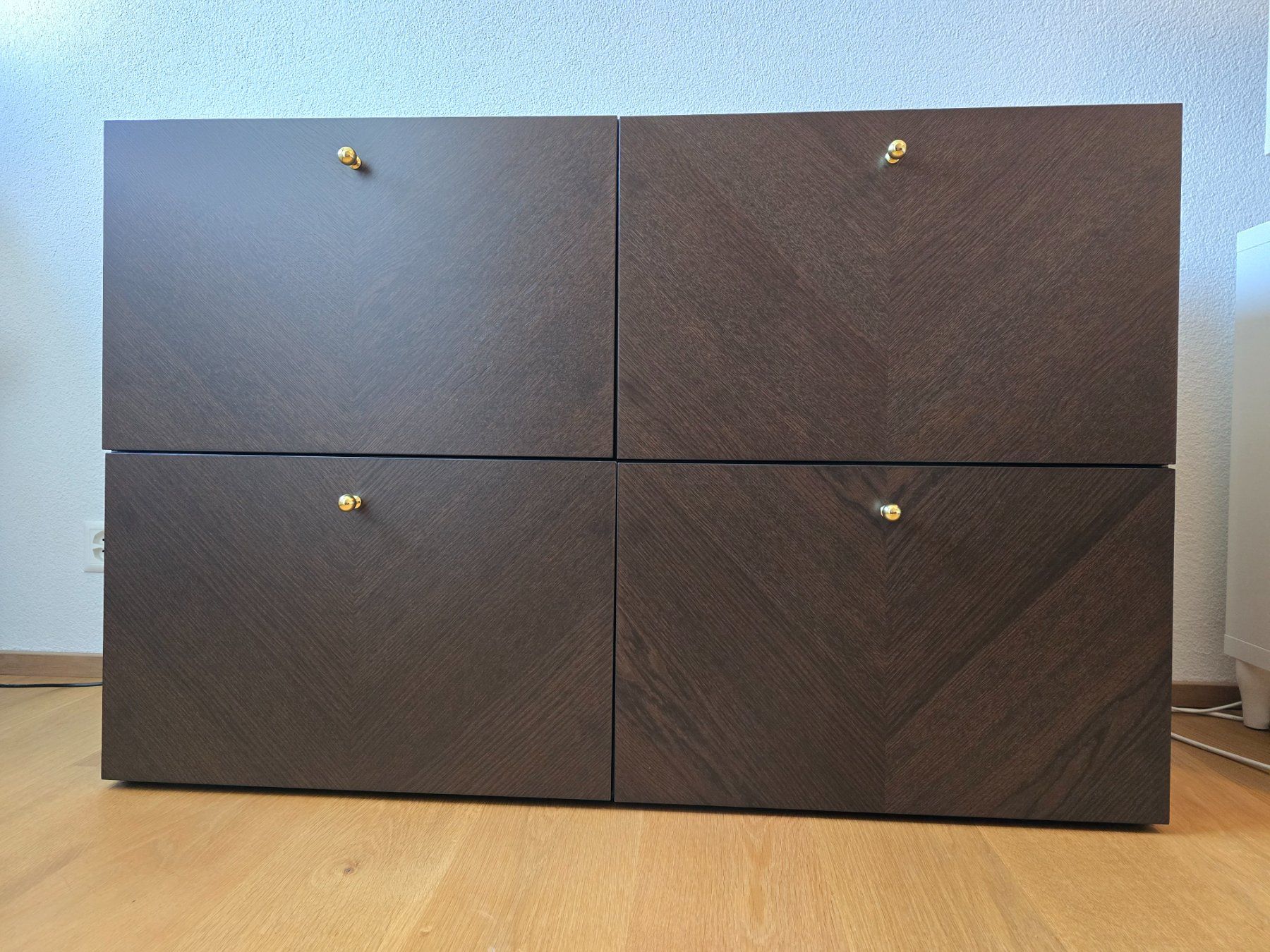 Ikea Cassettiere: Besta Schubladenmöbel - Sideboard - Kommode – Usato da Köniz venduto da chocococo 1