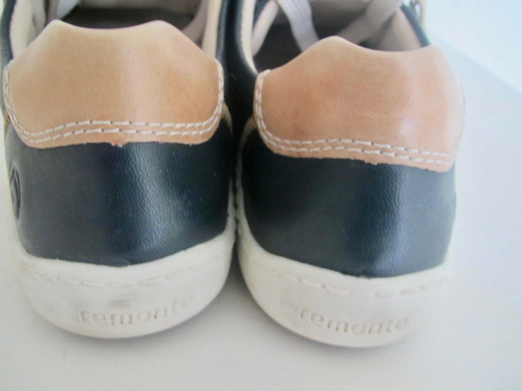 Chaussures femmes: SOULIERS REMONTE – D'occasion à Murten par Selliot 5