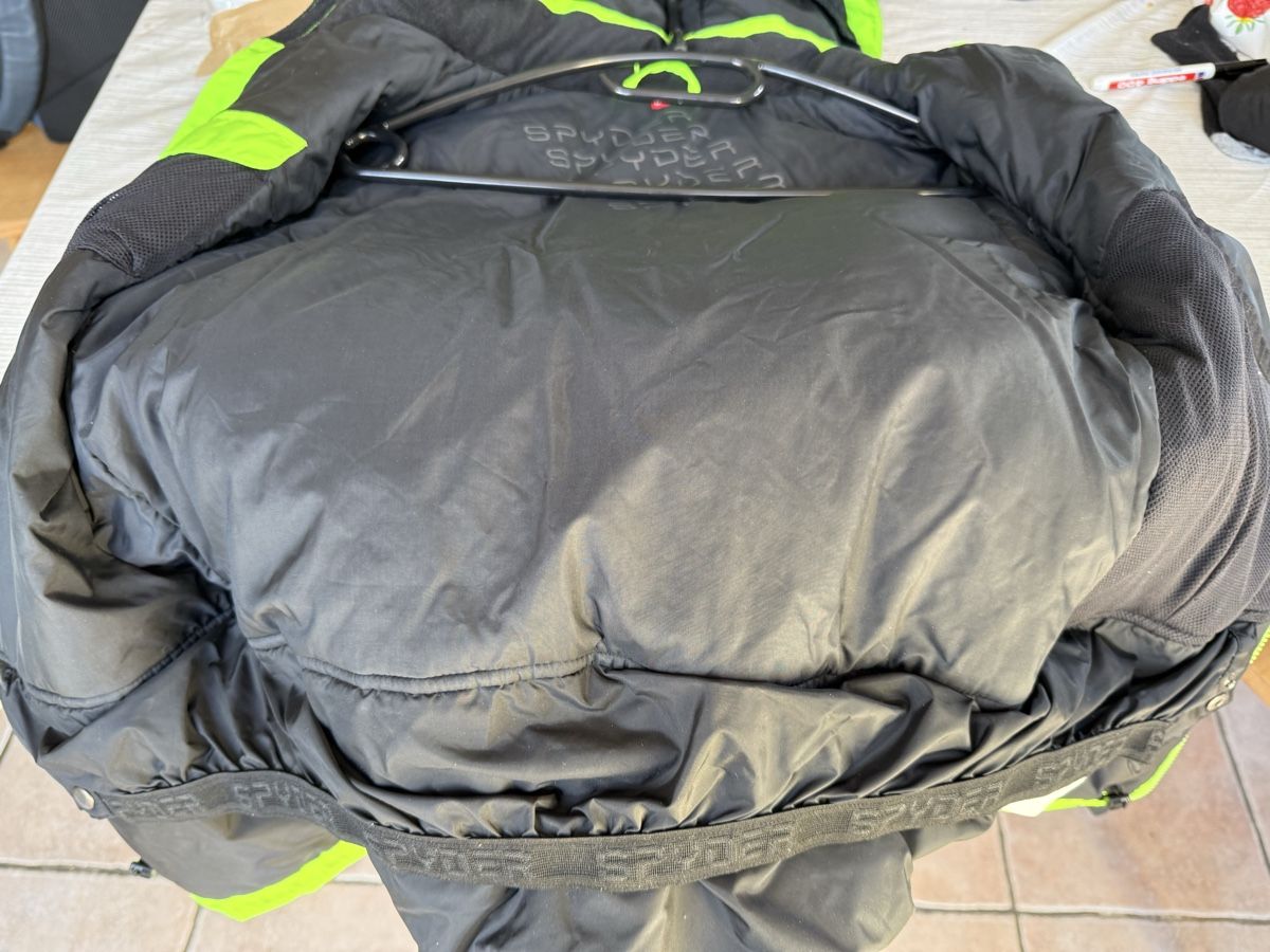 Spyder Giacche & Cappotti: Skijacke – Usato da Strada venduto da Betflo 4