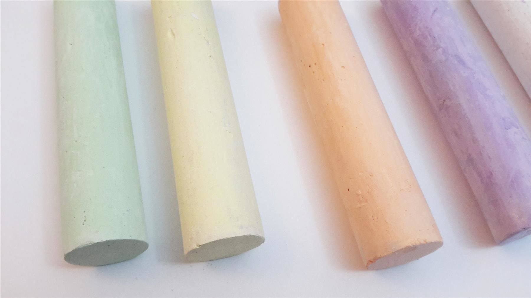 Colori: Straßenmalkreide, Kreide, 50x in Eimer – Nuovo e nell'imballaggio originale da St. Gallen venduto da cointec 1