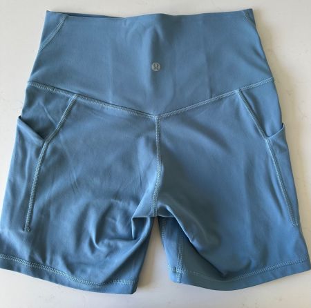 Lululemon Pocket Shorts Size US 8/M blue excellent condition