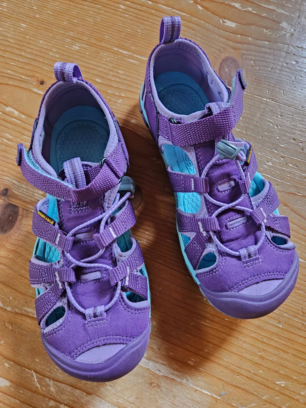 Keen Scarpe per ragazze: NEU Keen Sandalen Mädchen, 35 – Usato da Rifferswil venduto da fle_5nqr 1