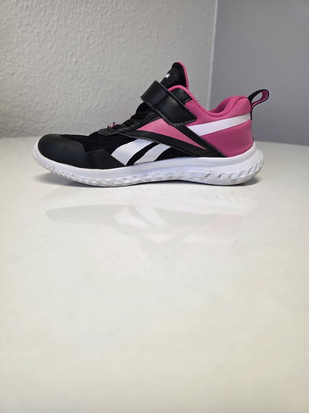 Scarpe per ragazze: Reebok Turnschuhe Nr.32 – Usato da Suhr venduto da MrvicaAG 3