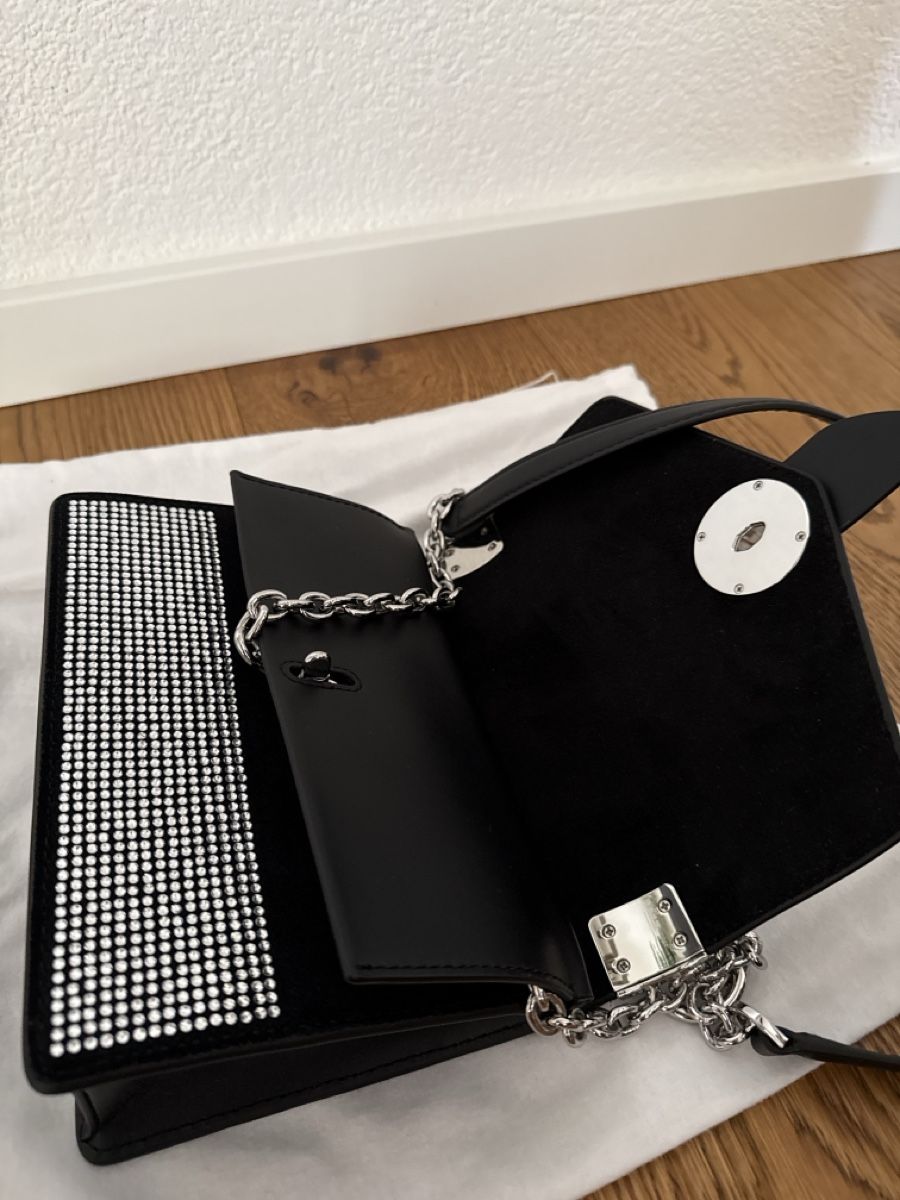 Michael Kors Sacs femmes: Michael Kors Handtasche schwarz mit Strass neu – Neuf avec emballage d'origine à Selzach par Adatte02 3