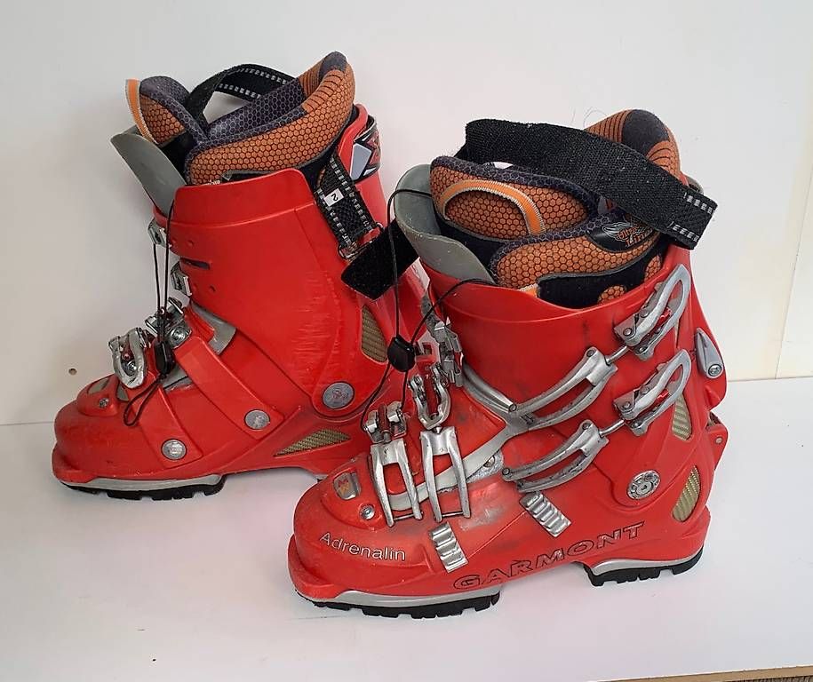 Scarpe da uomo: Touren Skischuhe Garmont – Usato da Niederweningen venduto da inf_wb6v 1