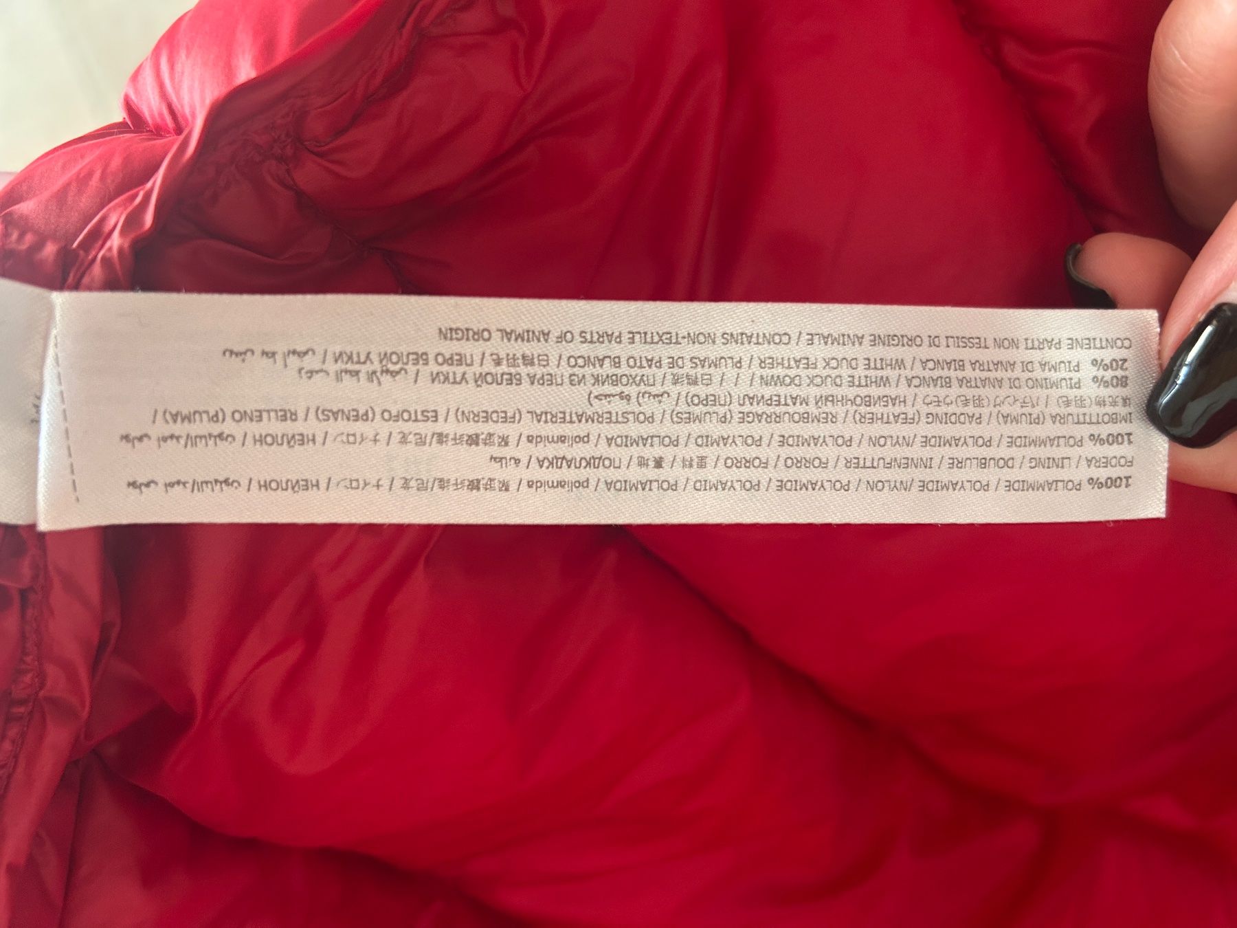 Twinset Cappotti: TWINSET Daunenmantel Rot – Usato da Bönigen venduto da zis_bnd7 4