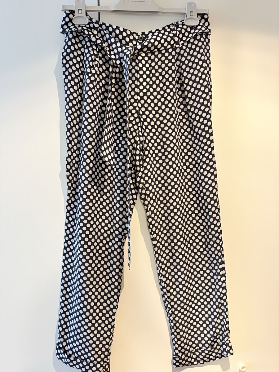 Strenesse Hosen: STRENESSE polka dot silk pants – Gebraucht aus Kilchberg ZH von san_hs8y