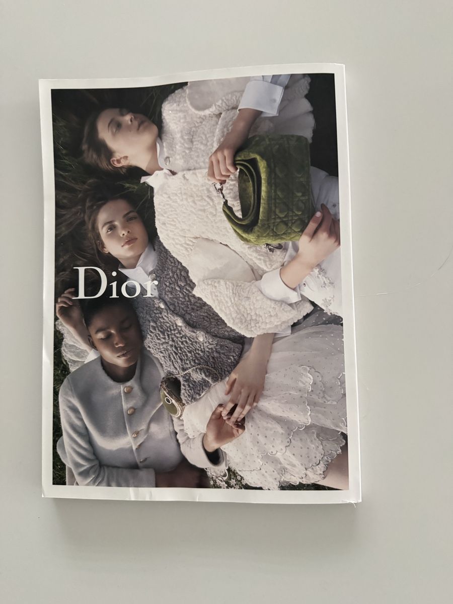 Revues & Magazines: British Vogue 09.26 – D'occasion à Suhr par Snickers333 3