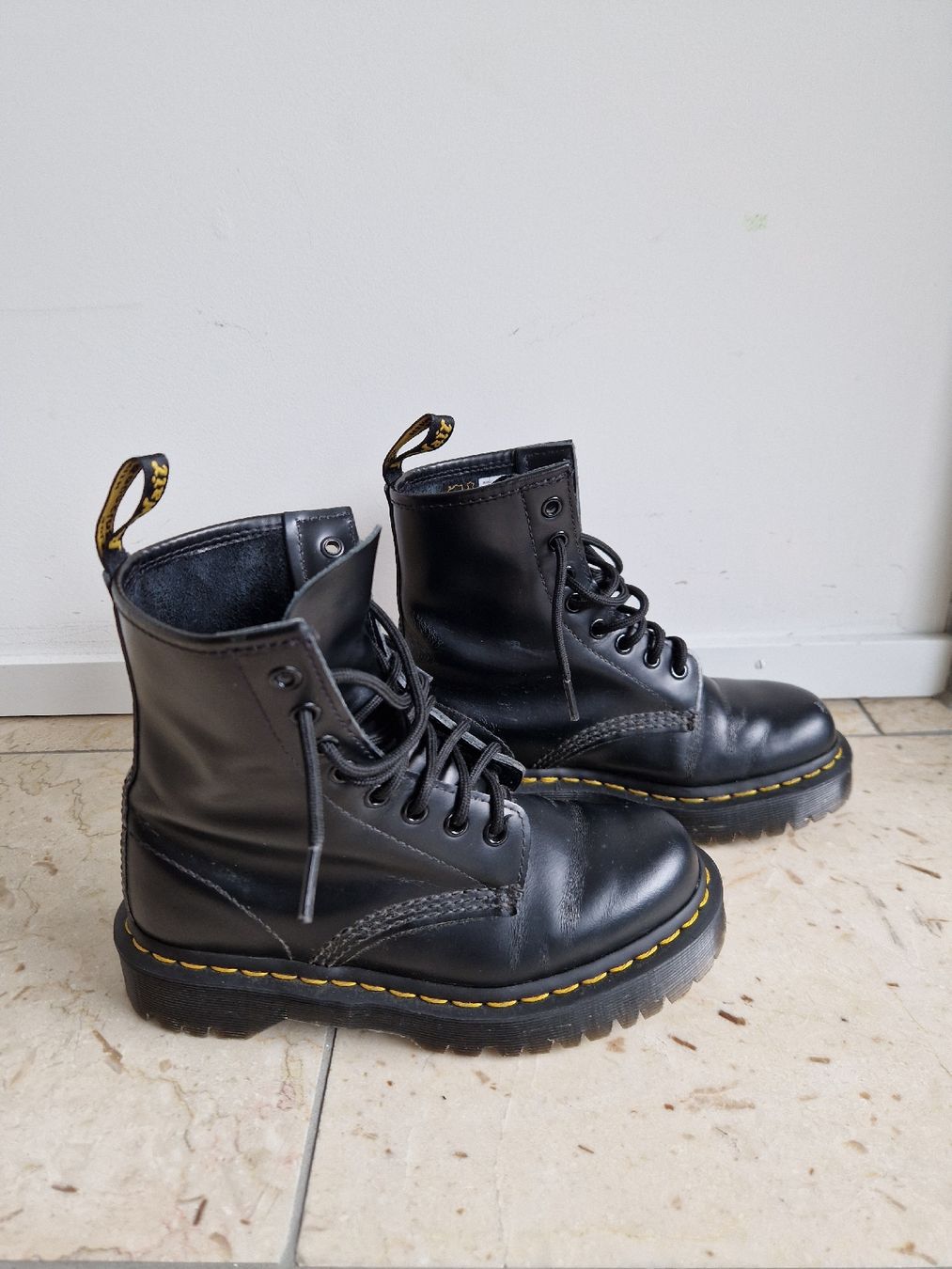 Dr. Martens Damenschuhe: Dr. Martens Boots, Grösse 37 – Gebraucht aus Zürich von PicassoLP 2