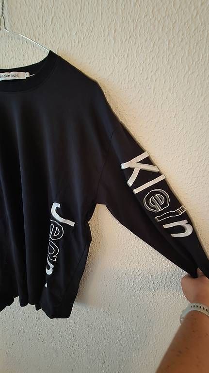 Pulls & Sweat-shirts: Calvin Klein pull – Neuf avec emballage d'origine à Muraz (Collombey) par Kiriwi 2
