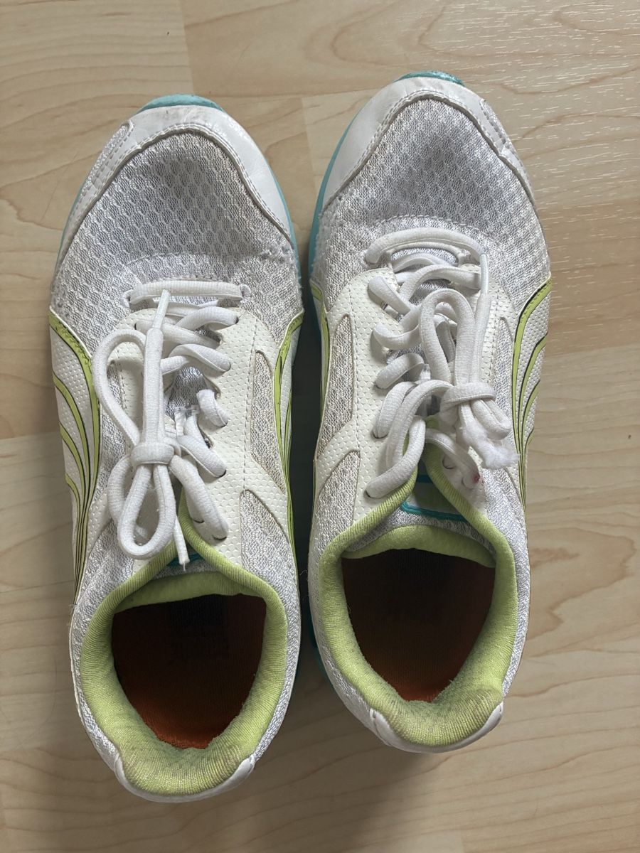 Puma Scarpe per ragazzi: Puma Hallenschuhe – Usato da Biel/Bienne venduto da L.Guggisberg