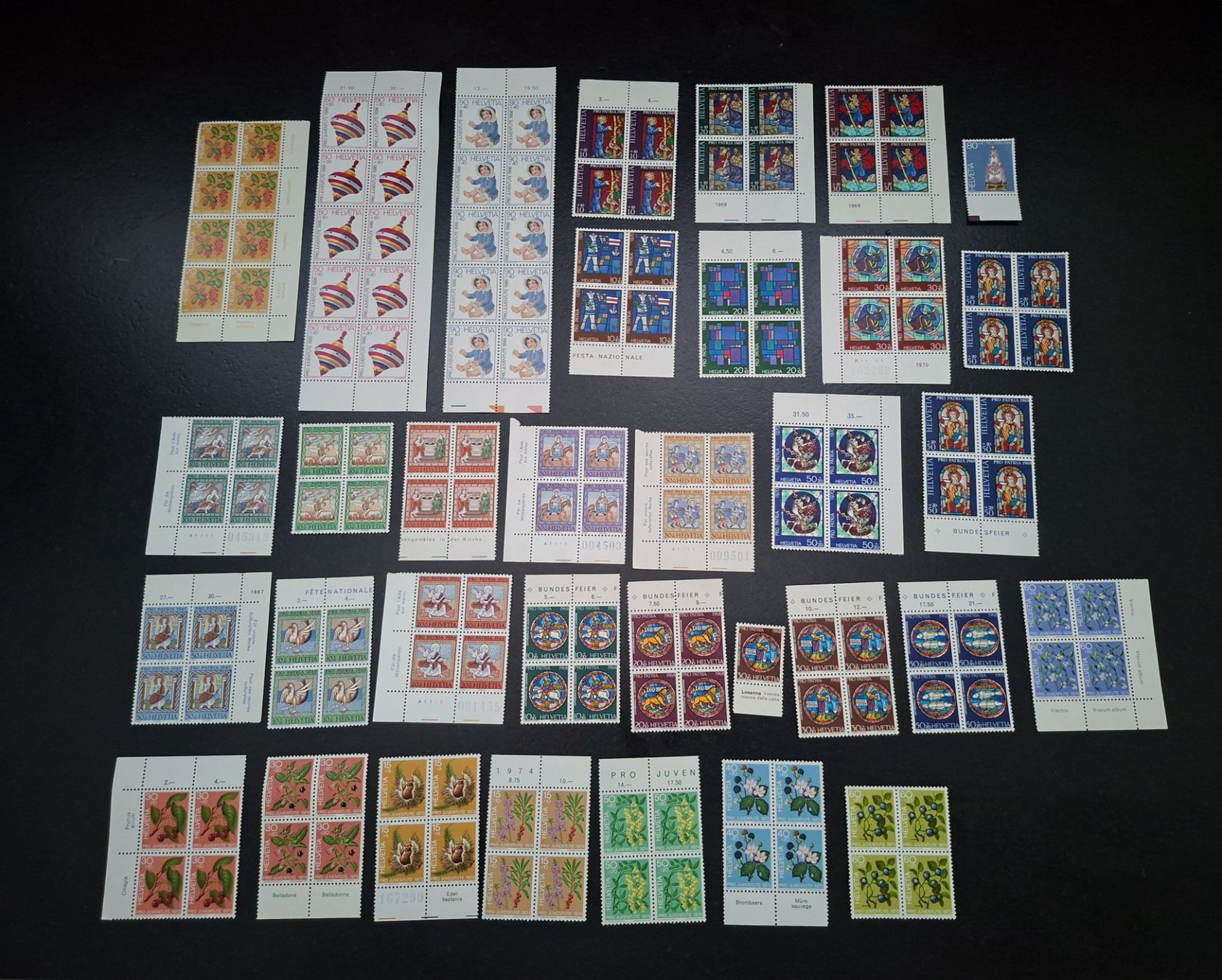 Tous les timbres: frankaturgültige Briefmarken – Neuf (Voir description) à Winterthur par Psidler8