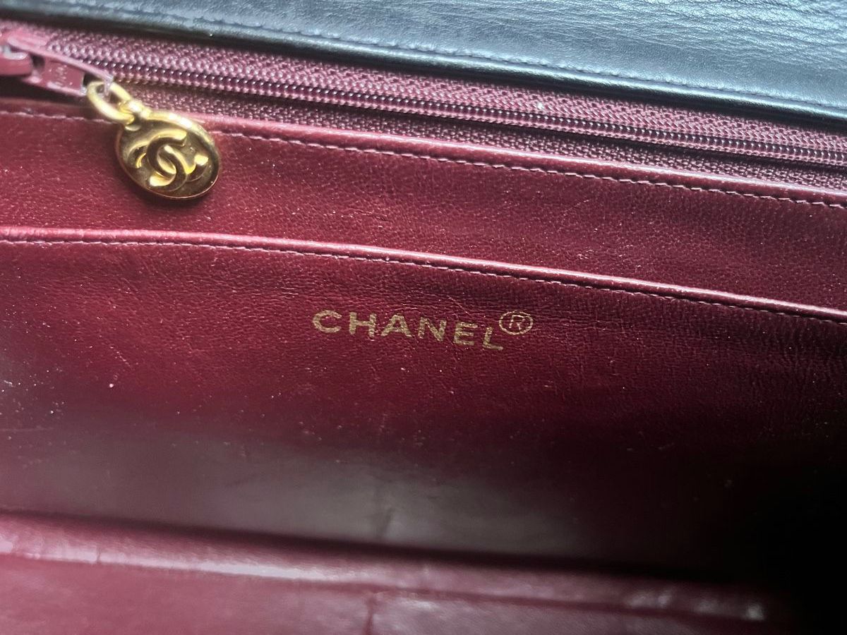 Chanel Sacs femmes: Schwarze Chanel Classic Maxi – D'occasion à Hochdorf par Forestgreen 5