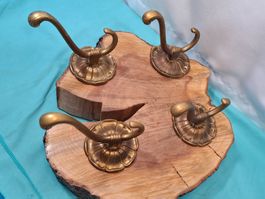 4 schöne antike Kleider Haken, Messing (4037X#AEW0)