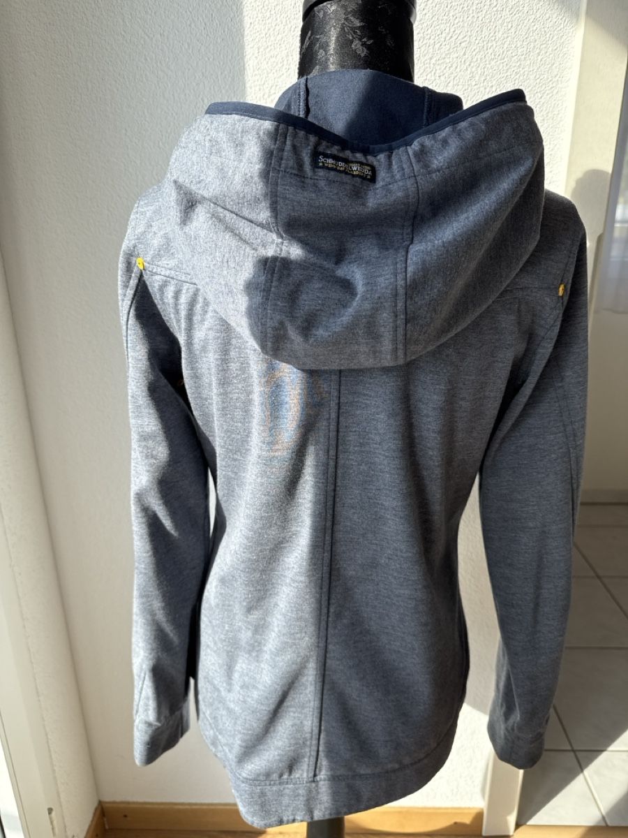 Schmuddelwedda Jacken: Schmuddelwedda Softshell Jacke blau Grösse S gebraucht – Gebraucht aus Gersau von KPHTH01 1