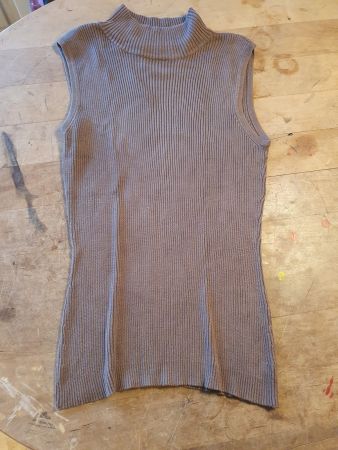Damenpullover ärmellos Grösse 42