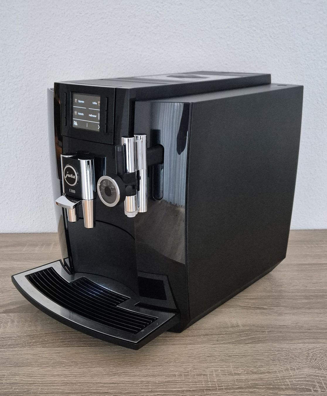 Jura Macchine per caffè & Macchine per espresso: Jura E800 Kaffeevollautomat – Usato da Sursee venduto da Marcelo.22 3