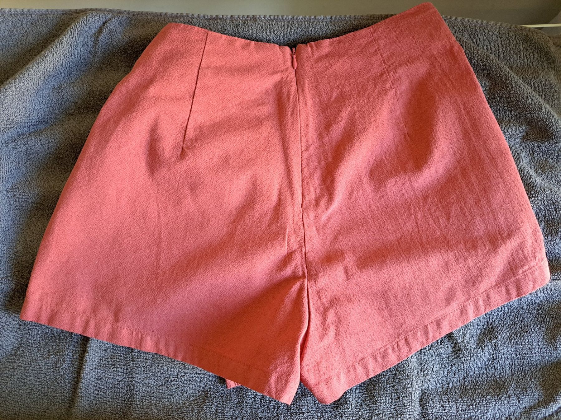 Shein Hosen: Hosenrock in Wickeloptik Gr. 38 – Gebraucht aus Oetwil am See von Kuechenzeit 2