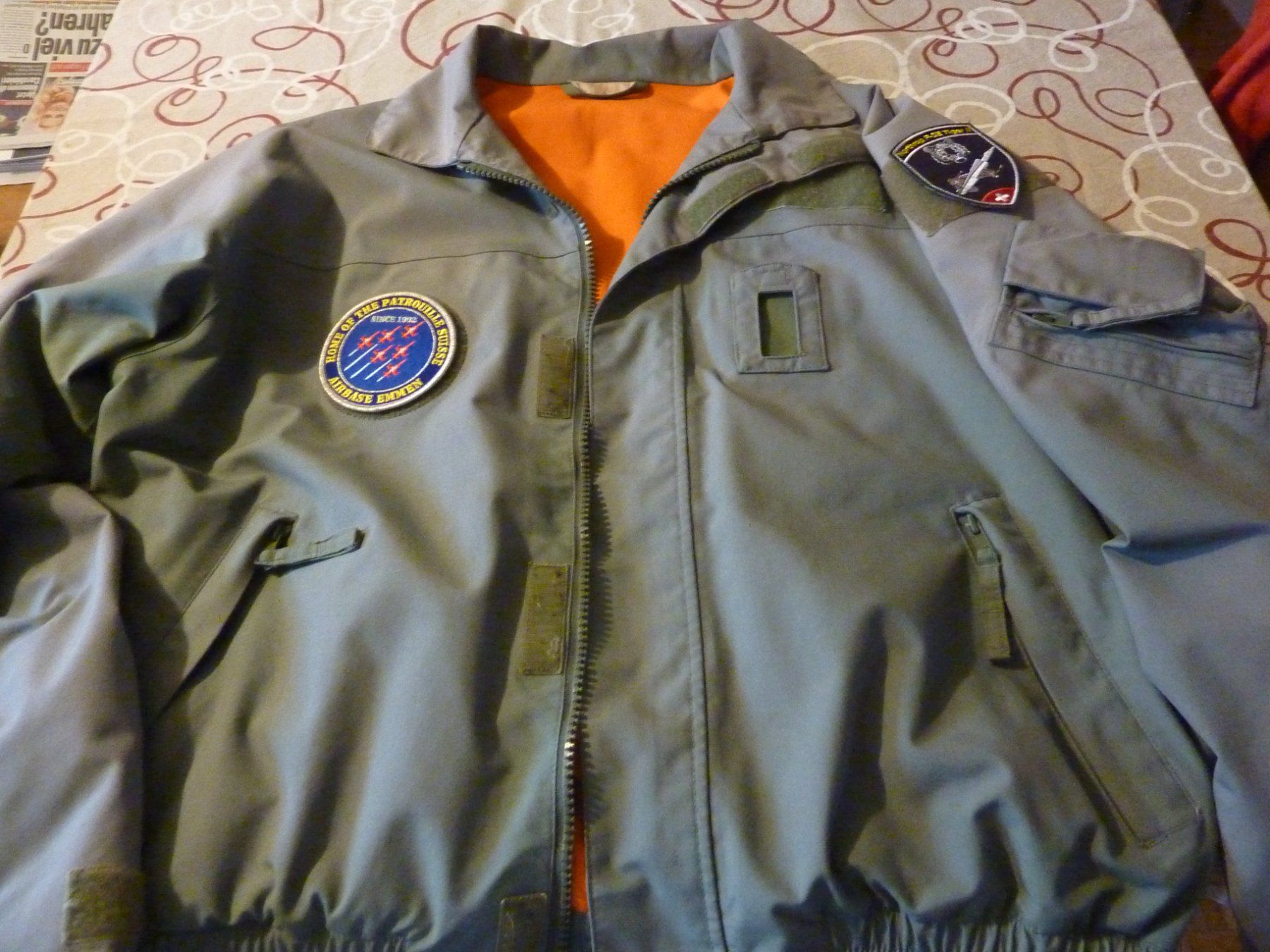 Giacche: Pilotenjacke Stoff Gr.M ( Hunter /Tiger) – Usato da Zürich venduto da Cynthiana