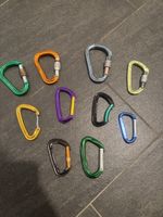 Diverse Karabiner und Expresse