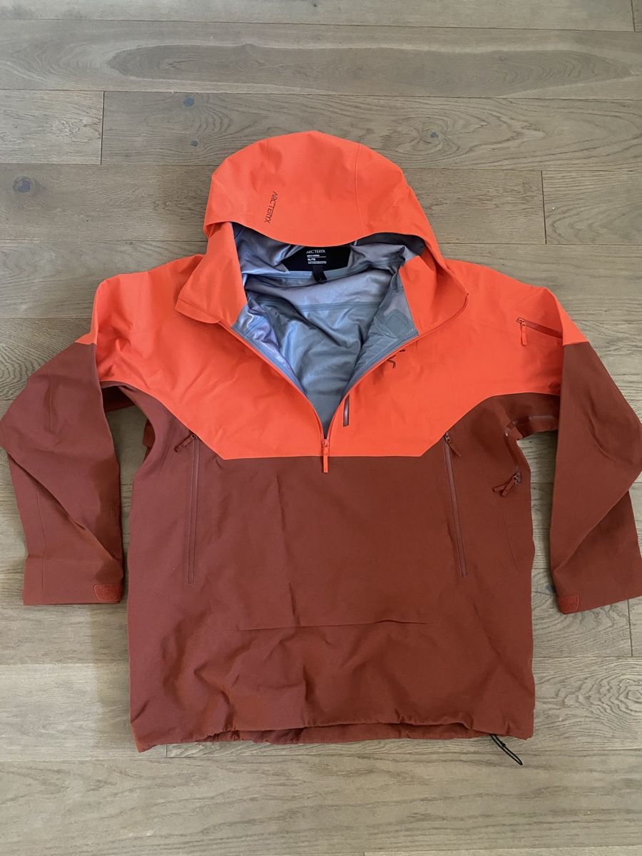 Arcteryx Giacche: Arc'teryx Sabre Relaxed Anorak XL – Nuovo (secondo la descrizione) da Volketswil venduto da 9394 1