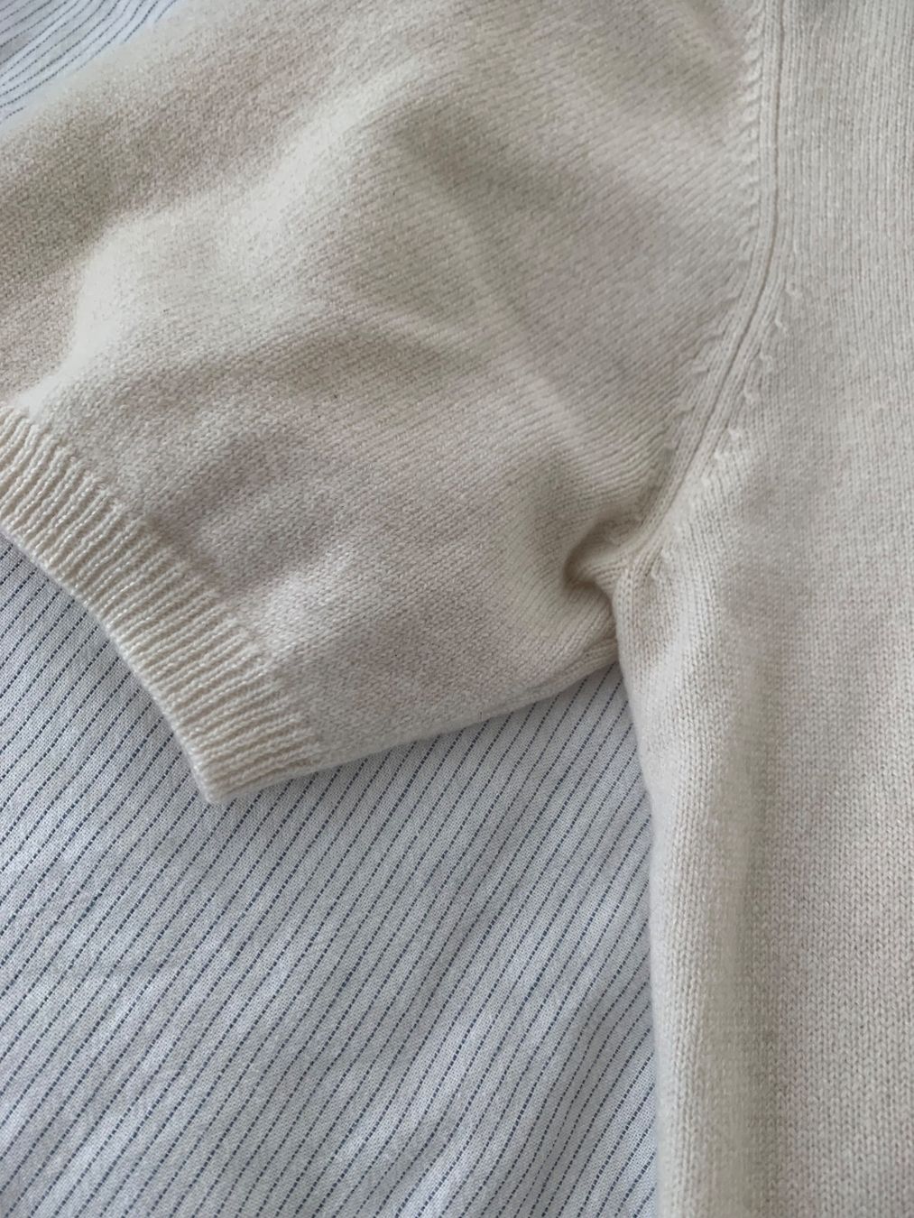 Maglioni & Felpe: Kaschmirpullover 100% in Creme Gr. S – Usato da Edlibach venduto da second_hand 2