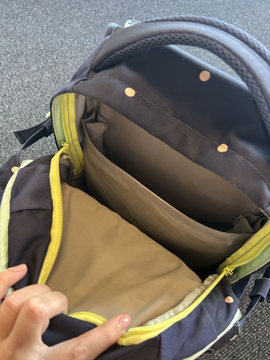 Satch Kindertaschen: Satch Rucksack mit Etui Pünktli Design dunkelblau  – Gebraucht aus Schwellbrunn von ser_75mj 3