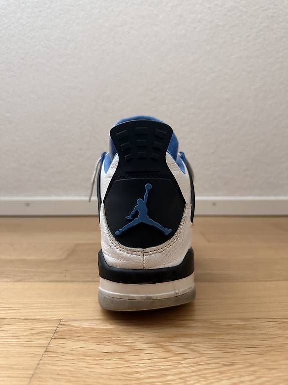 Scarpe da uomo: Air Jordan 4 – Usato da Dietikon venduto da AgathaJ 1