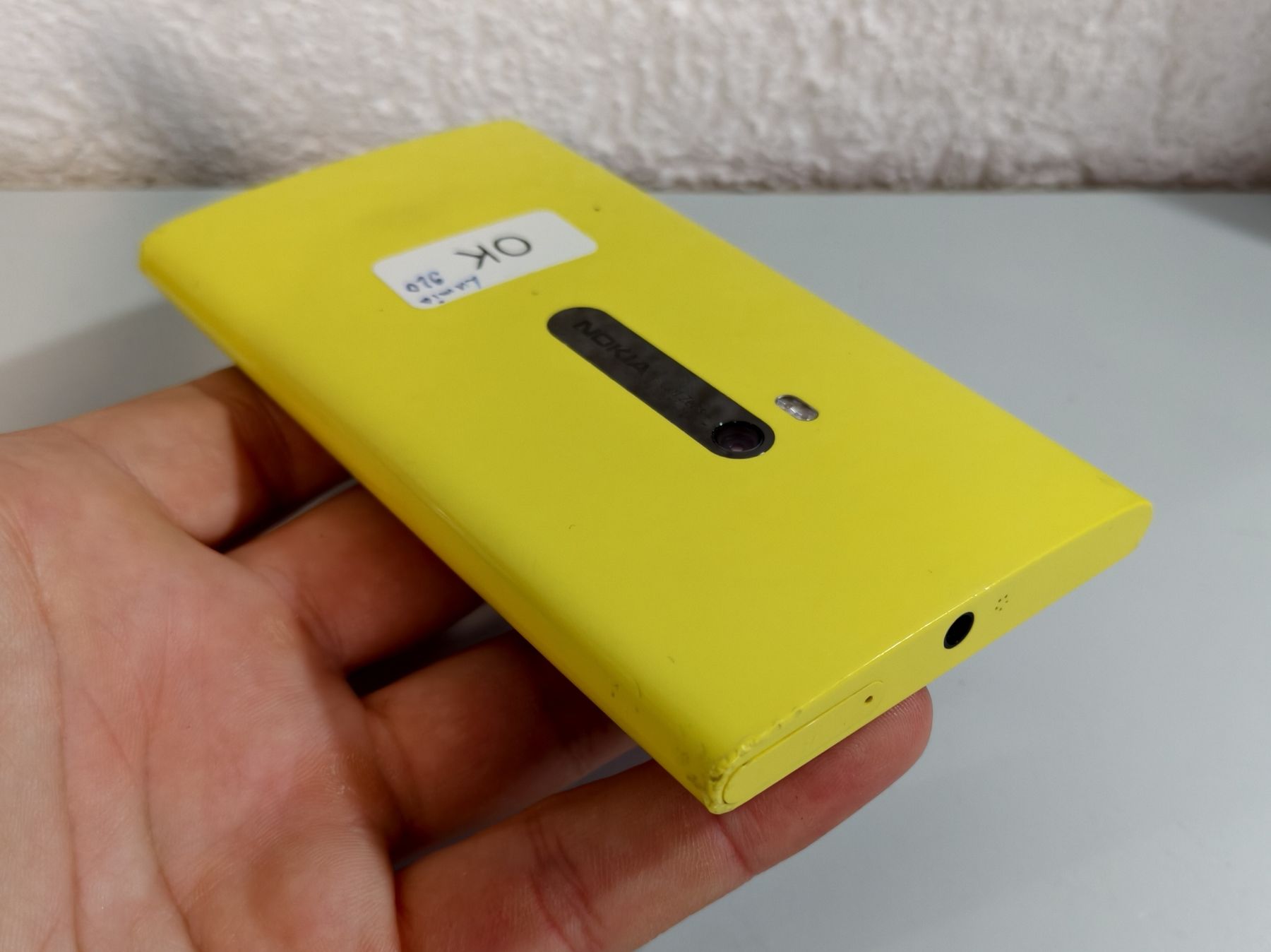 Nokia Telefoni cellulari / Smartphones: Nokia Lumua 920 Gelb – Usato da Ehrendingen venduto da Rocky985 2