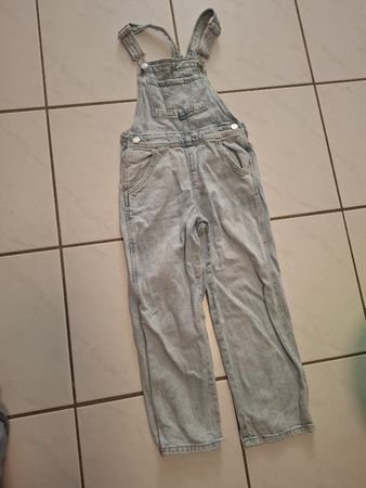 Herzige Jeanslatzhose