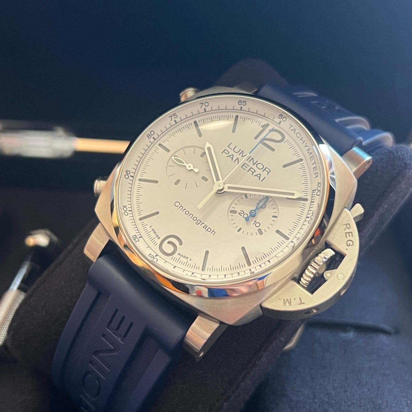 Panerai Orologi: Panerai Luminor Chronograph Full Set PAM01218 – Usato da Carouge GE venduto da Watchaser 8