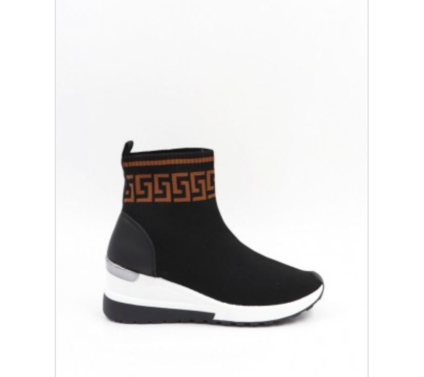 Scarpe da donna: Baskets noires et motifs bruns – Nuovo e nell'imballaggio originale da Petit-Lancy venduto da mina222 2