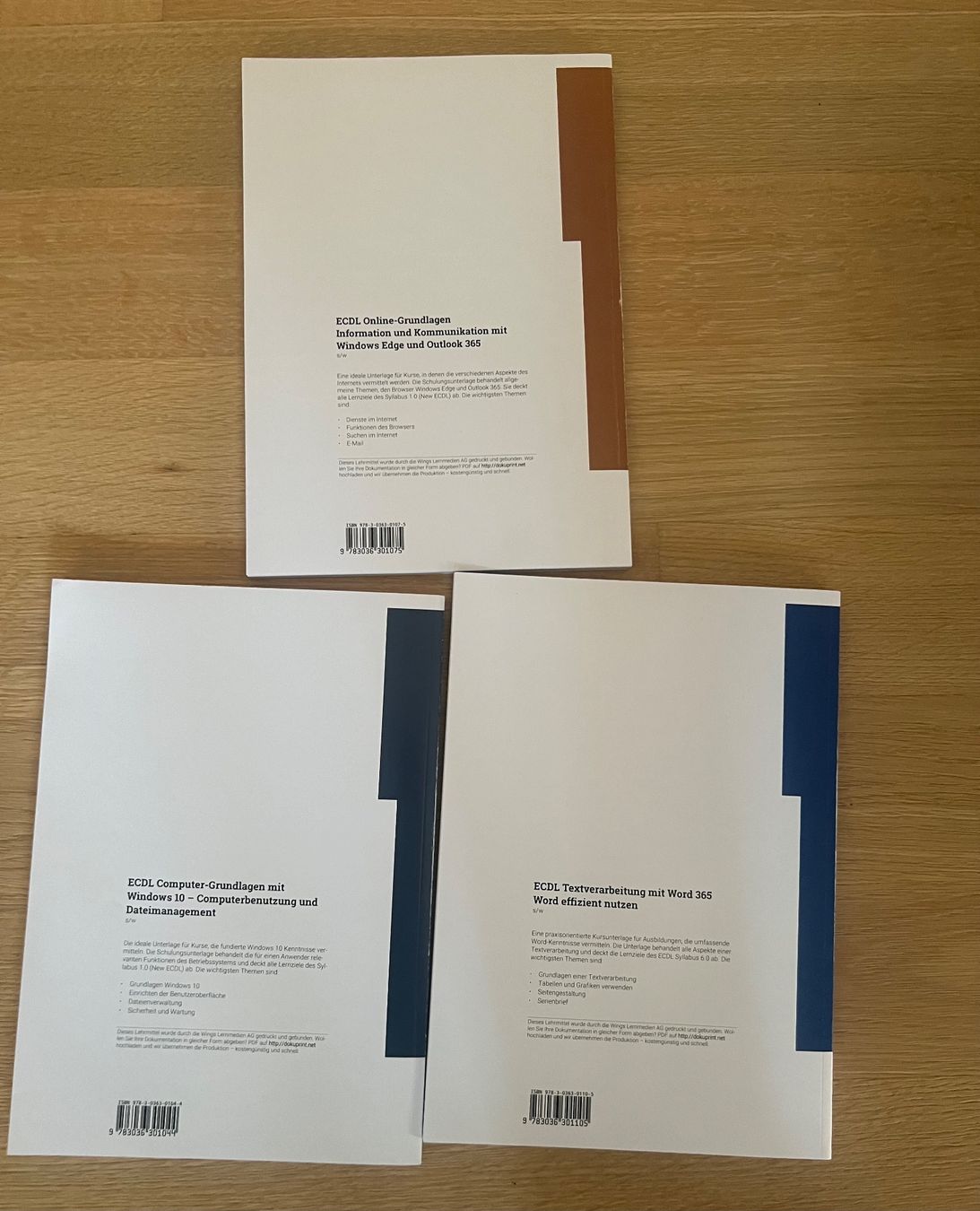 Bücher: ECDL Lehrmaterialien: 3 Stk. guter Zustand – Gebraucht aus Zofingen von Florianij 1