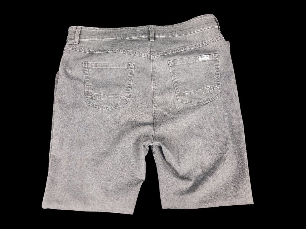 Jeans: ZERRES Damenjeans Cora, Grösse 44-46 – Usato da Hünenberg venduto da Restwert_Zug 4