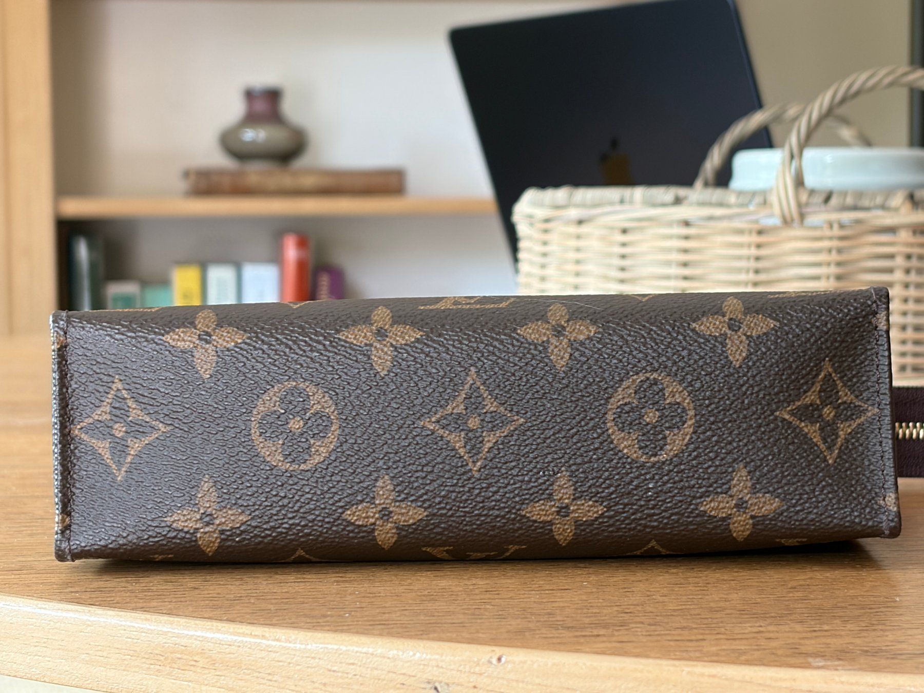 Louis Vuitton Kosmetikkoffer: Louis Vuitton Poche Toilette 19 – Neu (gemäss Beschreibung) aus Bern von ewi21 3