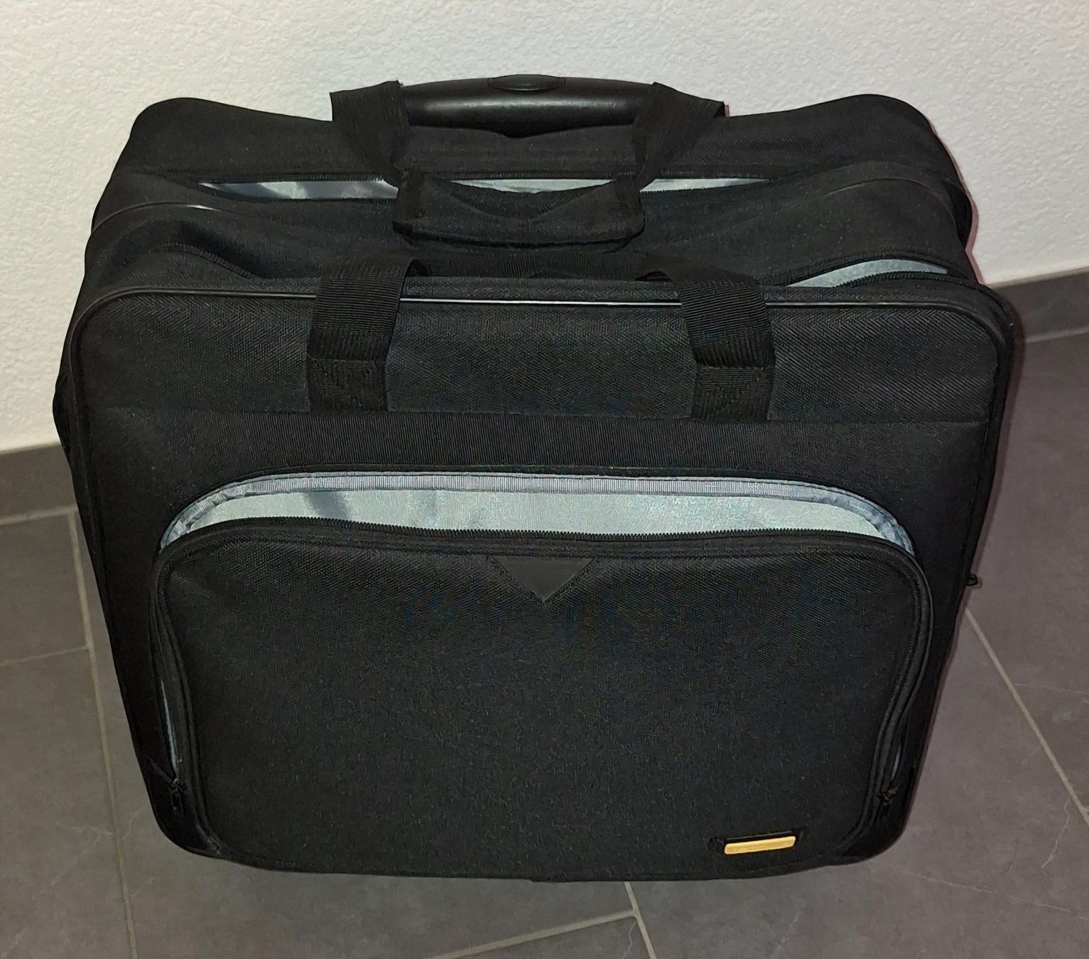 Valigie: Ultron Tech Air Techair Trolley (Notebook-Rollentasche) – Usato da Herzogenbuchsee venduto da ReThron 2