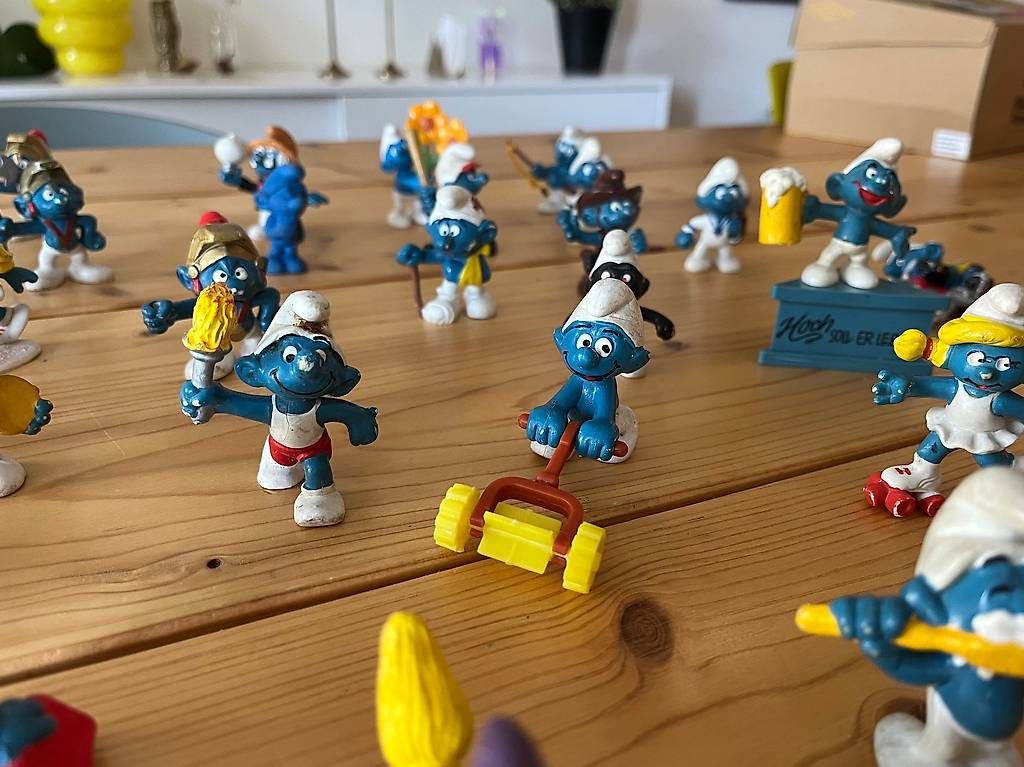 Figurines: Original Schlumpfsammlung / Schlümpfe – D'occasion à Bischofszell par dan_qgy6 2