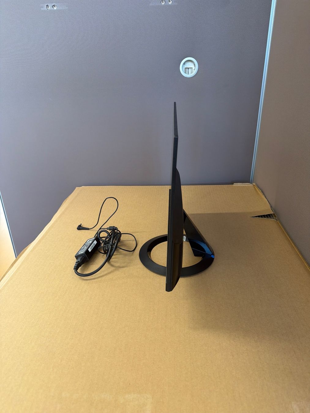 Asus Monitore: ASUS VZ229HE 21.5" Monitor – Gebraucht aus Dietlikon von ComdatAG 2
