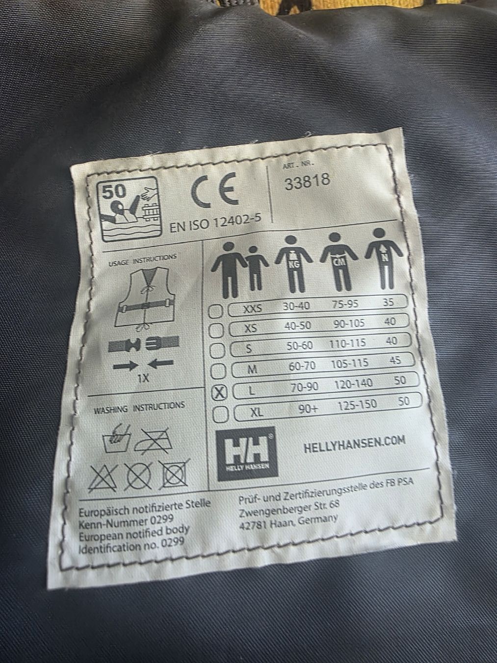 Helly Hansen Gilets de sauvetage: Helly Hansen Schwimmweste  – D'occasion à St. Erhard par Gianlucagerber 3