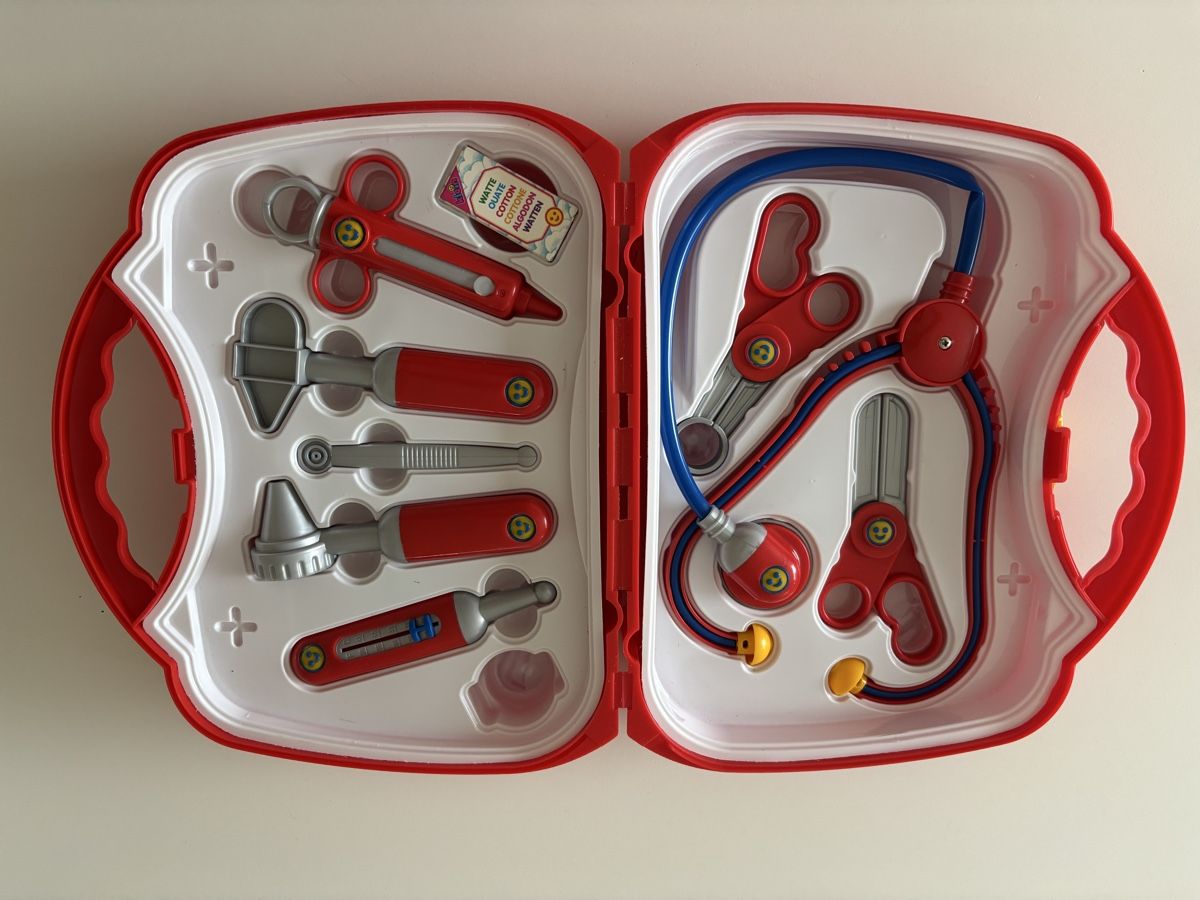Spielzeuge: Spielzeug Arztkoffer Kinder – Gebraucht aus Rain von liv_28js 1