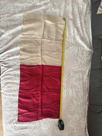 Foulard Christian Dior vintage (60´)framboise beige 37 cm.