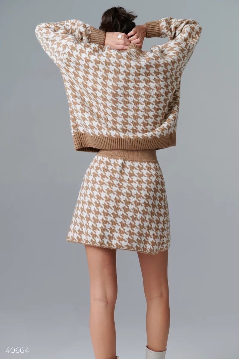 Lotti di vestiti: Beige Knitted Set with Skirt New – Nuovo e nell'imballaggio originale da Zürich venduto da Ms.Me-Fashion 6