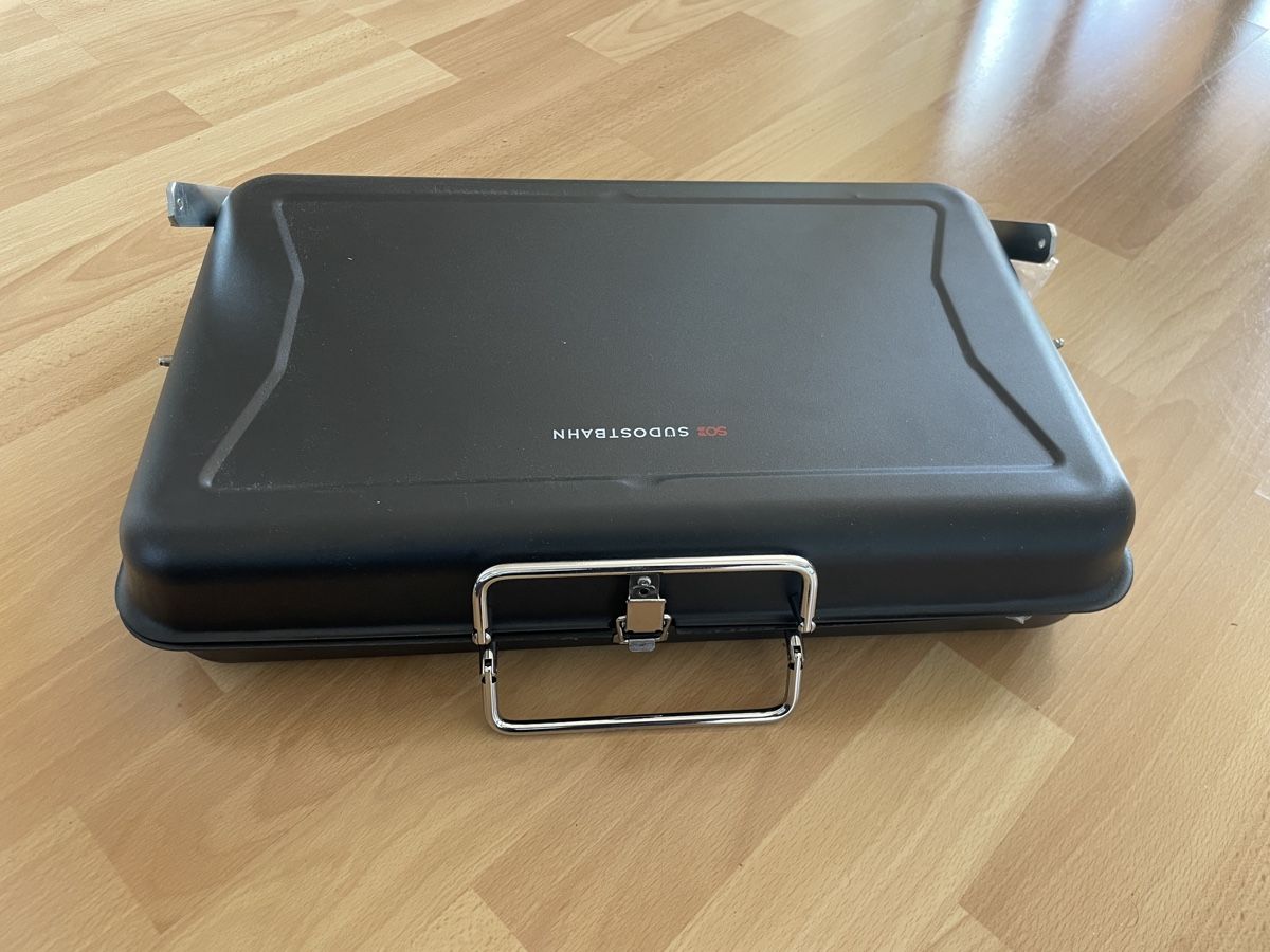 Grills: Originalverpackter Koffergrill Kohlegrill – Neu und originalverpackt aus Zürich von telefonalarm 5