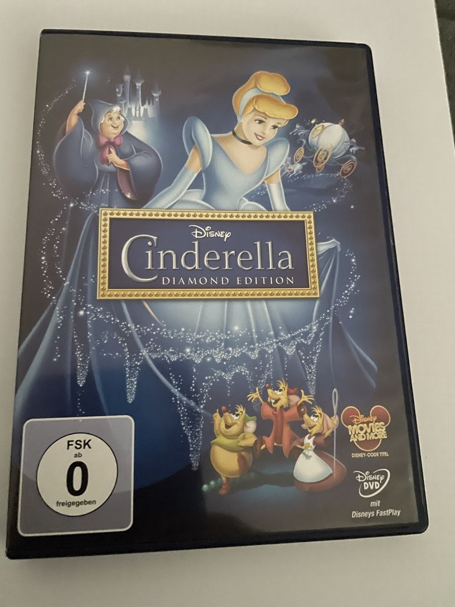 Tutti i DVDs: Cinderella – Usato da Winterthur venduto da Cobraforce