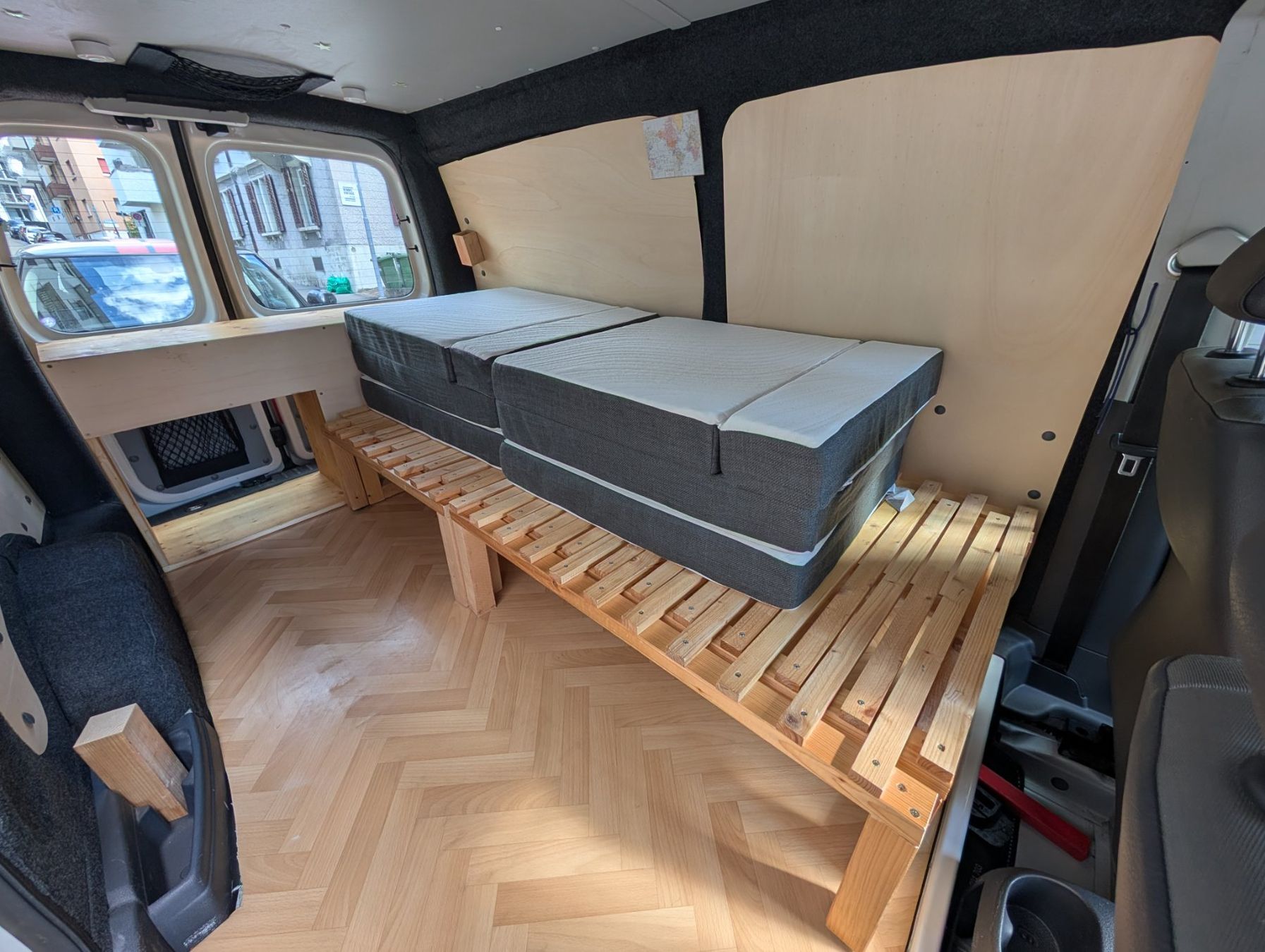 VW Camping Fahrzeuge: FRISCH AB MFK!Camper VW Caddy Maxi (Campingausbau,Campervan) – Gebraucht aus Zürich von hobbit87 2